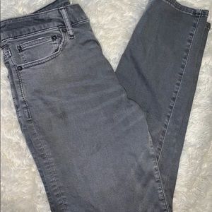 Men’s American Eagle Gray Athletic Fit Jeans 30x32.